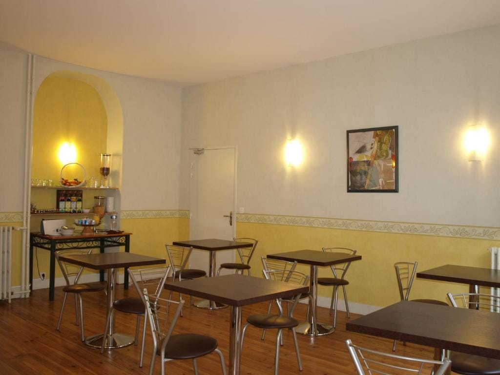 Fasthotel Pau-Centre HOTEL ADOUR — 3