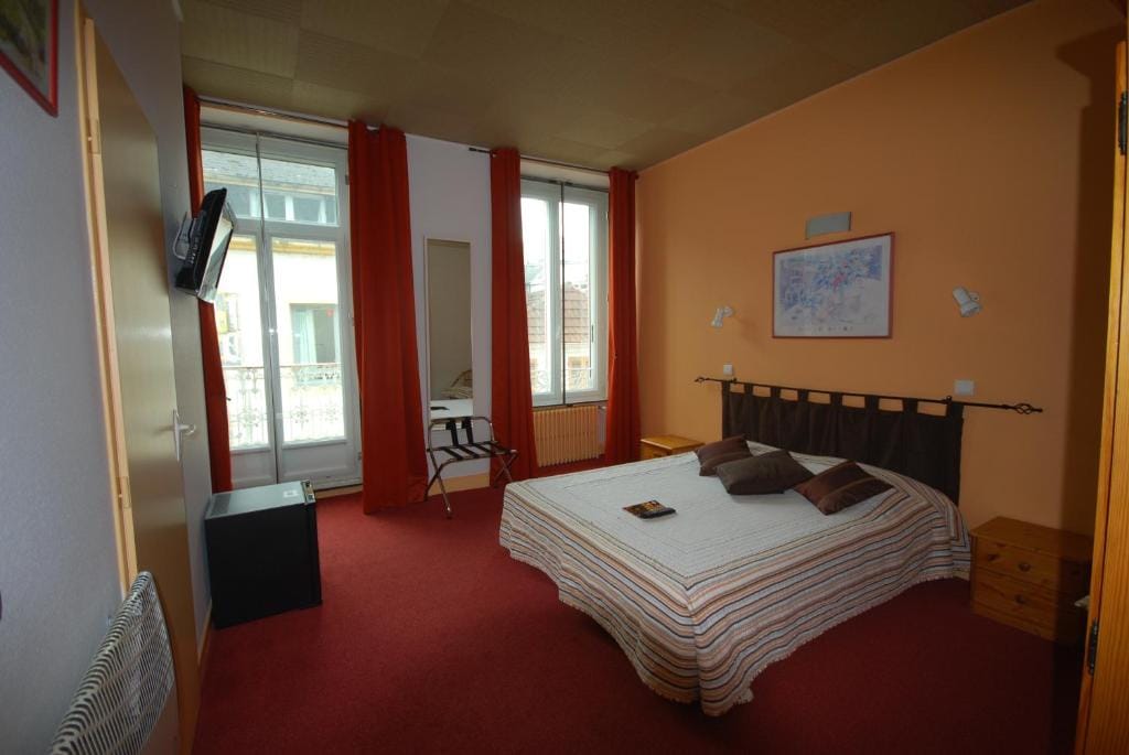 Fasthotel Pau-Centre HOTEL ADOUR — 5