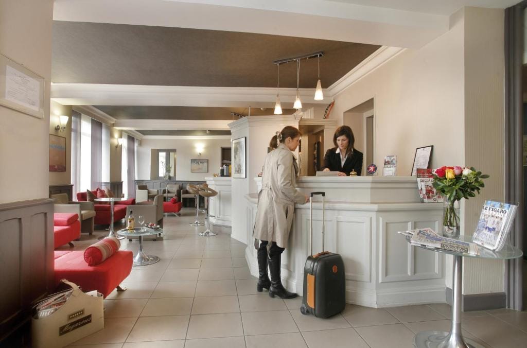 Hotel De Gramont — 3