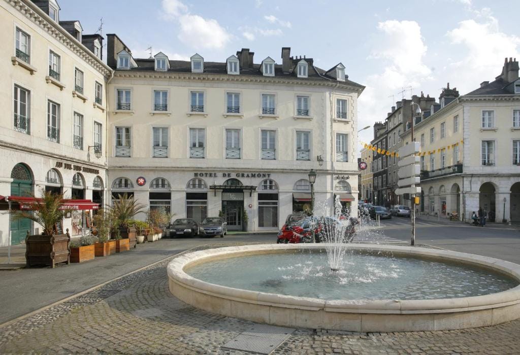 Hotel De Gramont — 5
