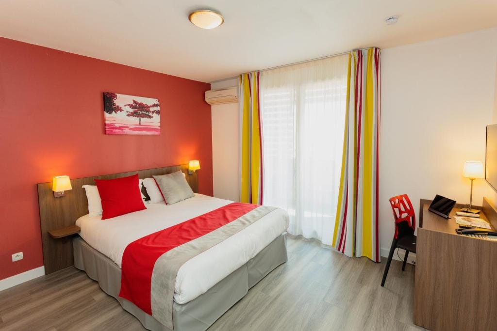 Appart-Hôtel Mer & Golf City Perpignan Centre — 1