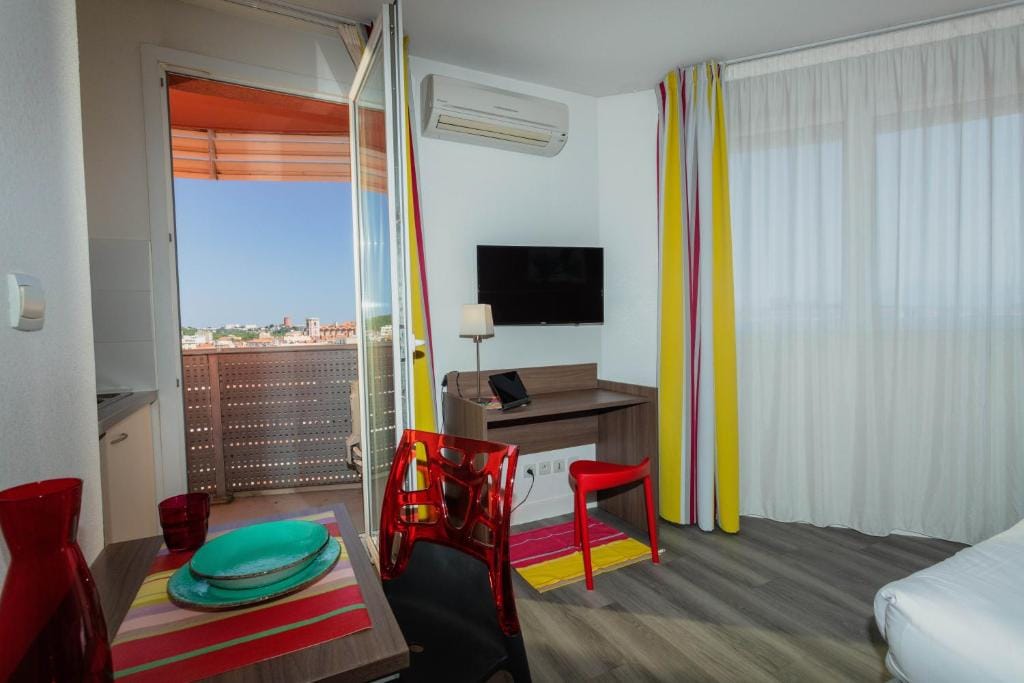 Appart-Hôtel Mer & Golf City Perpignan Centre — 5