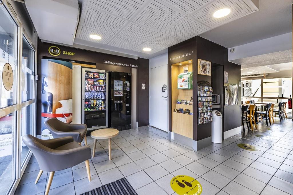 B&B HOTEL Perpignan Sud Porte d'Espagne — 4