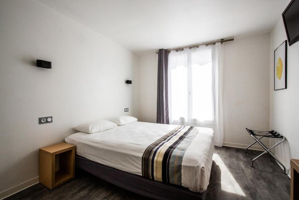 Hôtel PB - Paris-Barcelone — 1