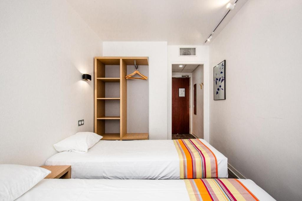 Hôtel PB - Paris-Barcelone — 2