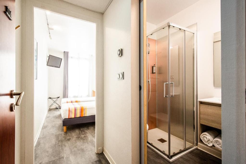 Hôtel PB - Paris-Barcelone — 3