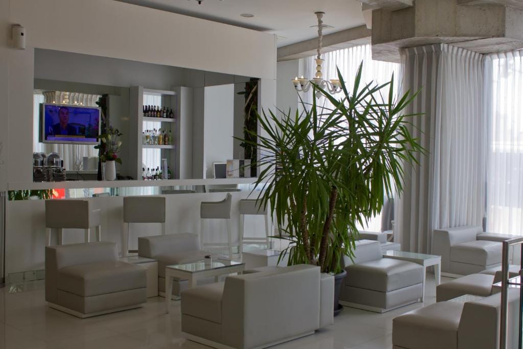 Kyriad Prestige Perpignan Centre Gare — 5