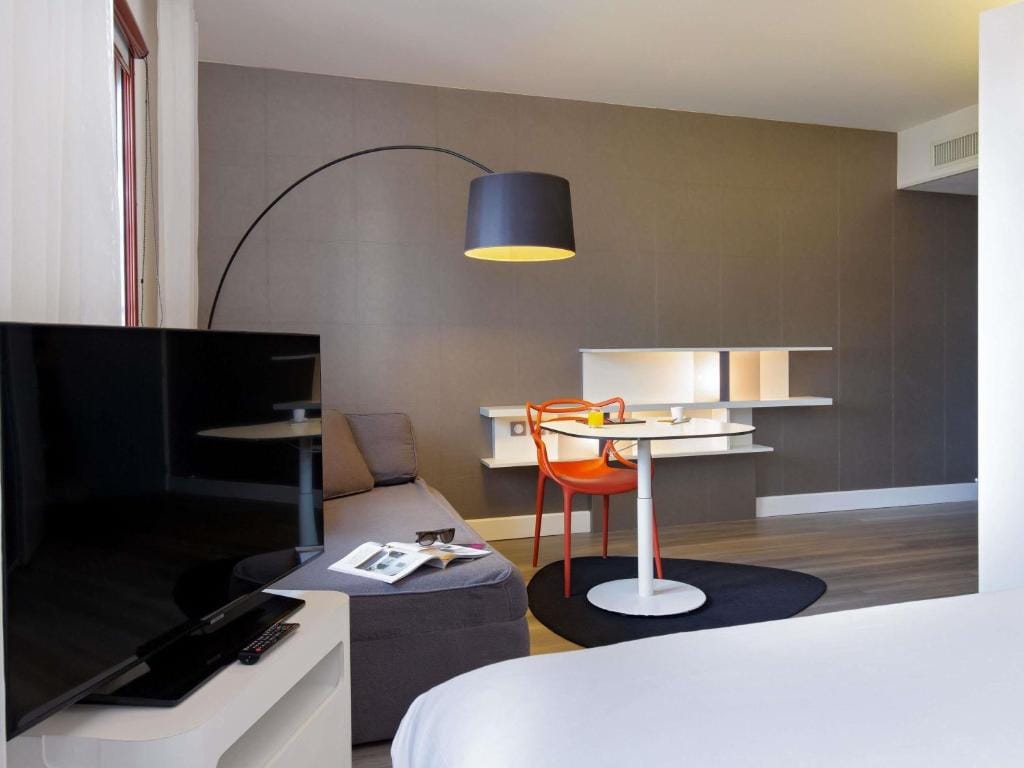 Novotel Suites Perpignan Centre - Grandes Suites & Confort Centre-Ville — 3
