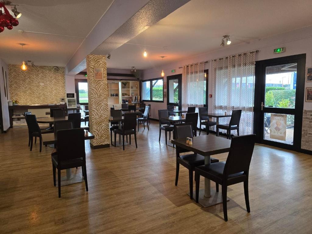 Hôtel Inn Design & Restaurant Poitiers — 3