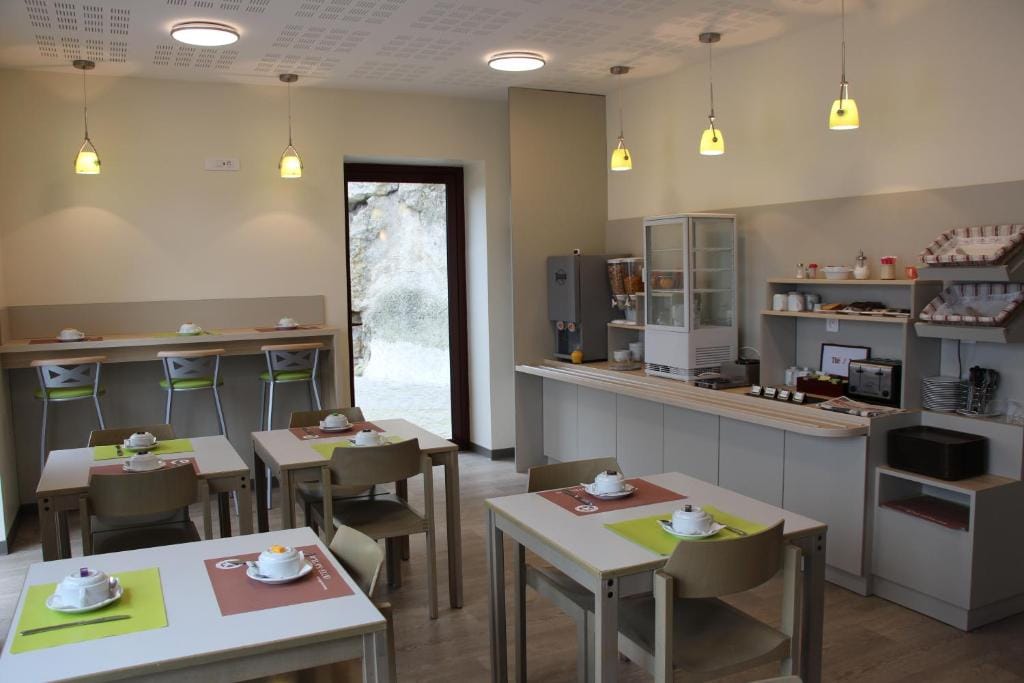 The Originals City, Hôtel Continental, Poitiers — 4