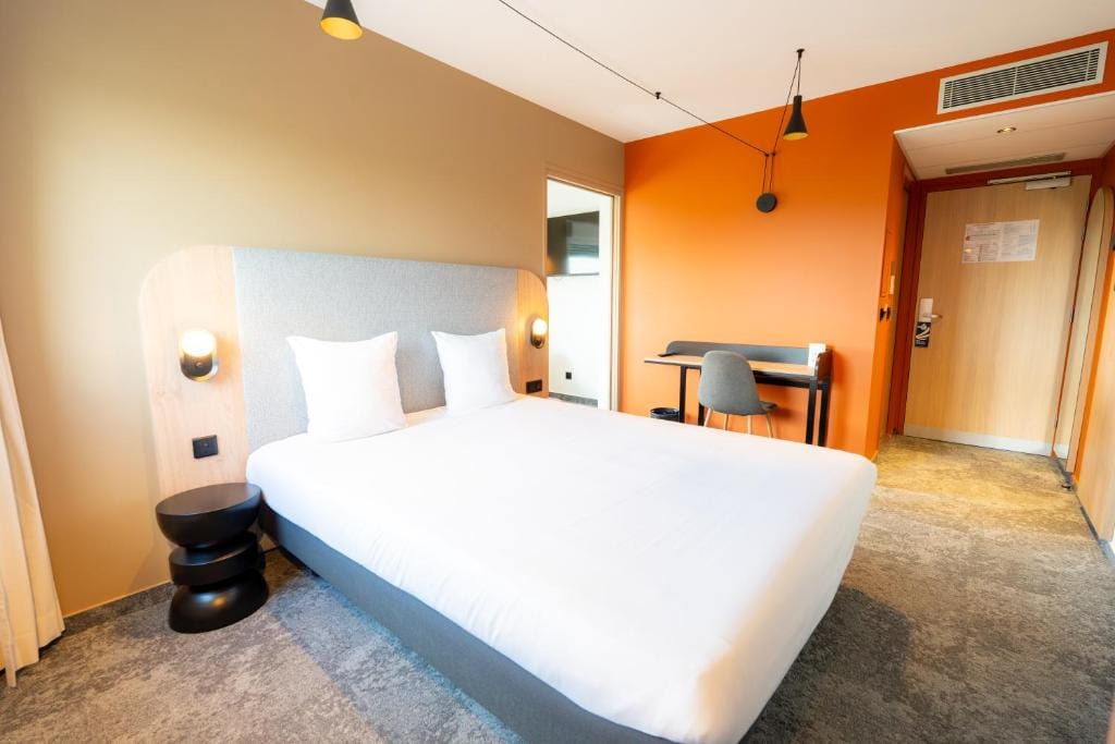 Hôtel Akena Reims Bezannes — 1