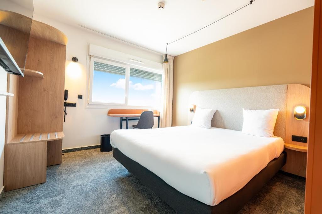Hôtel Akena Reims Bezannes — 2