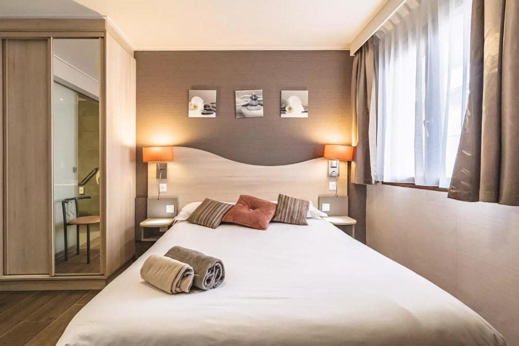 Logis Hôtel Au Tambour — 3