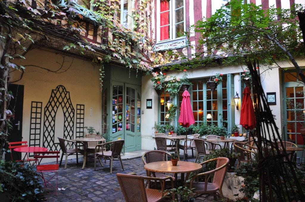 Le Vieux Carré — 1