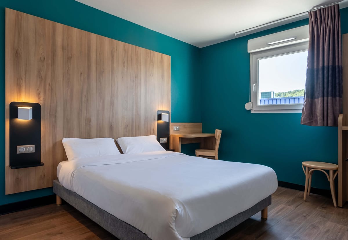 B&B HOTEL Saint-Étienne Monthieu — 2