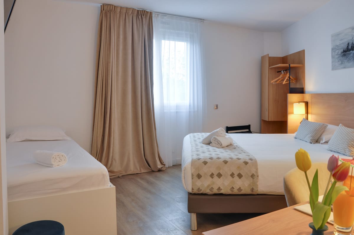 Hotel Austria — 3