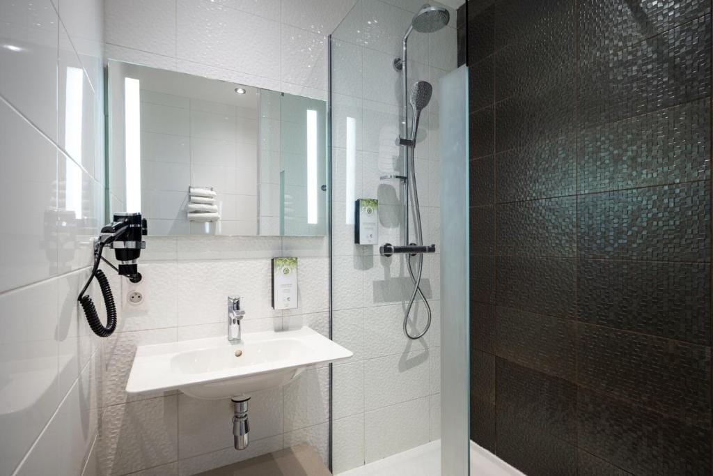 Kyriad Prestige Saint-Malo — 3