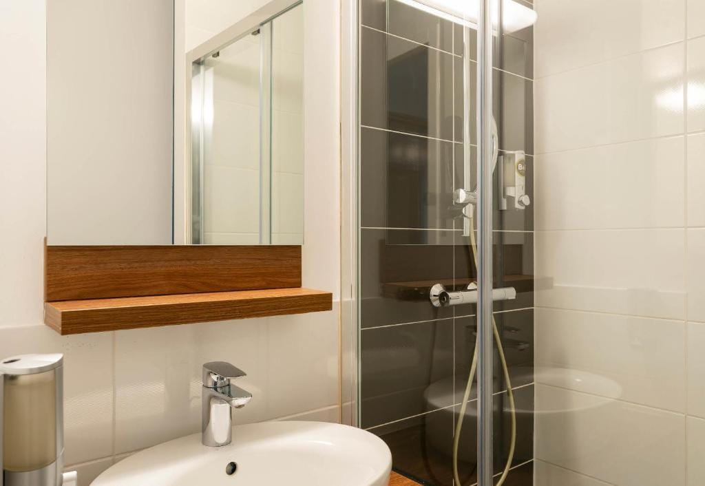B&B HOTEL Saint-Nazaire Pornichet — 4