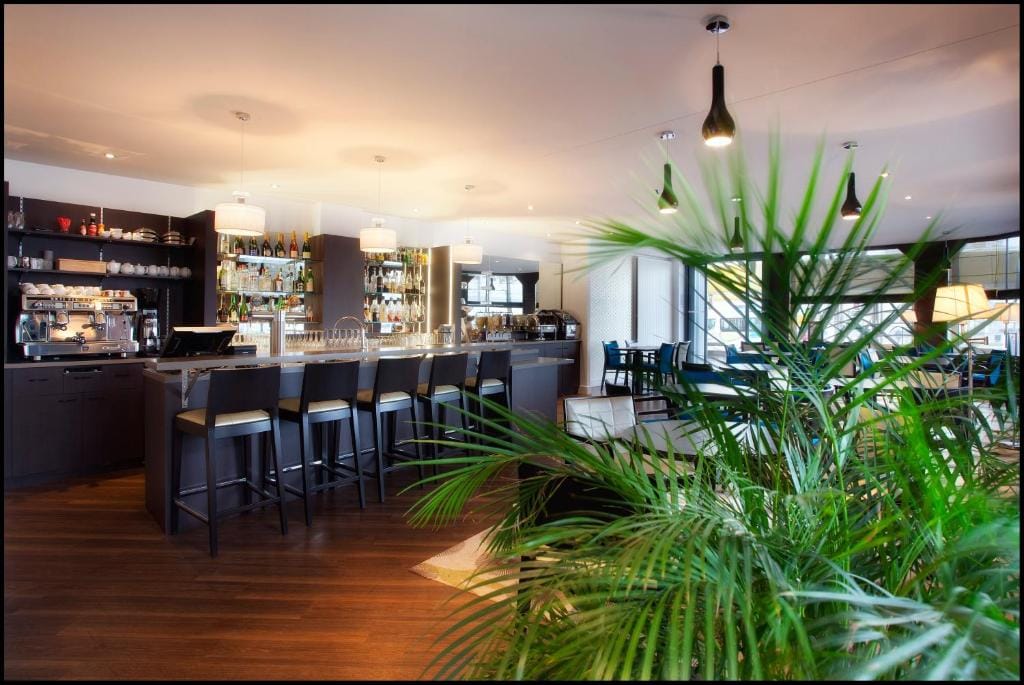 Hotel Le Berry Saint-Nazaire — 4