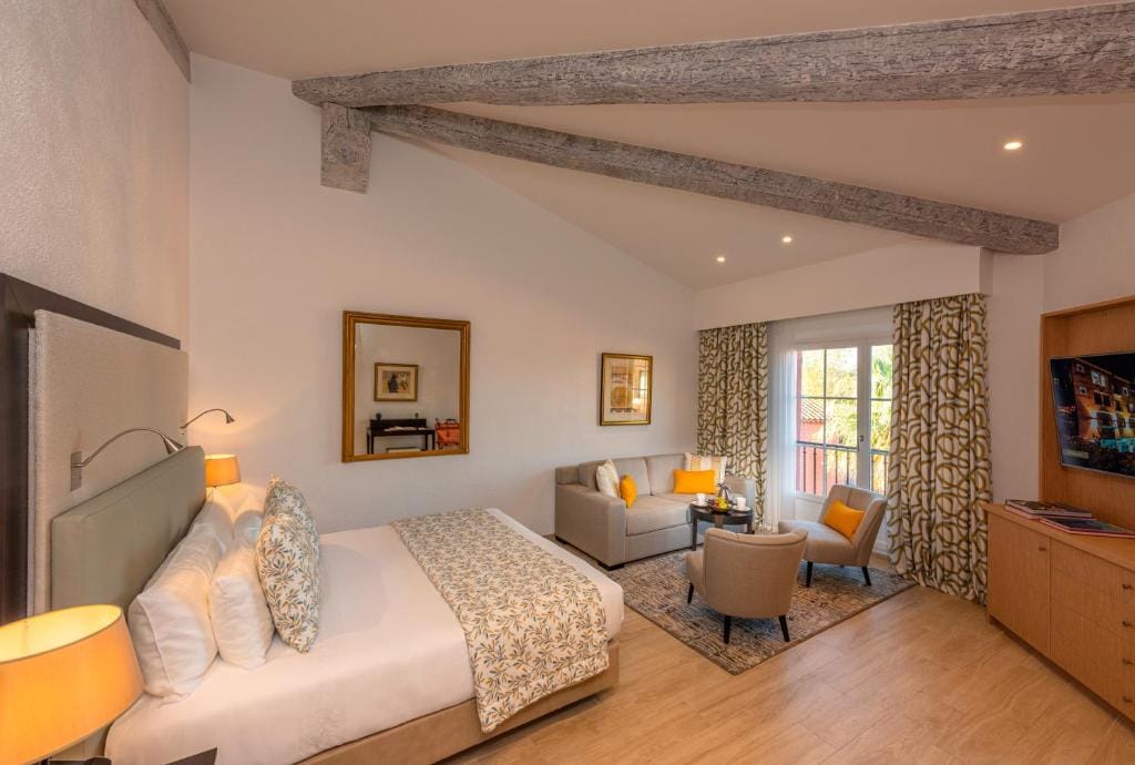 Hotel Byblos Saint-Tropez — 5