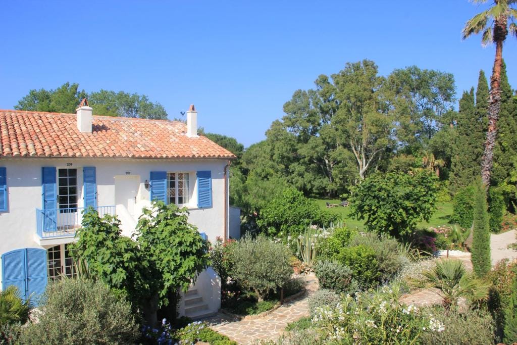 La Bastide des Salins — 3