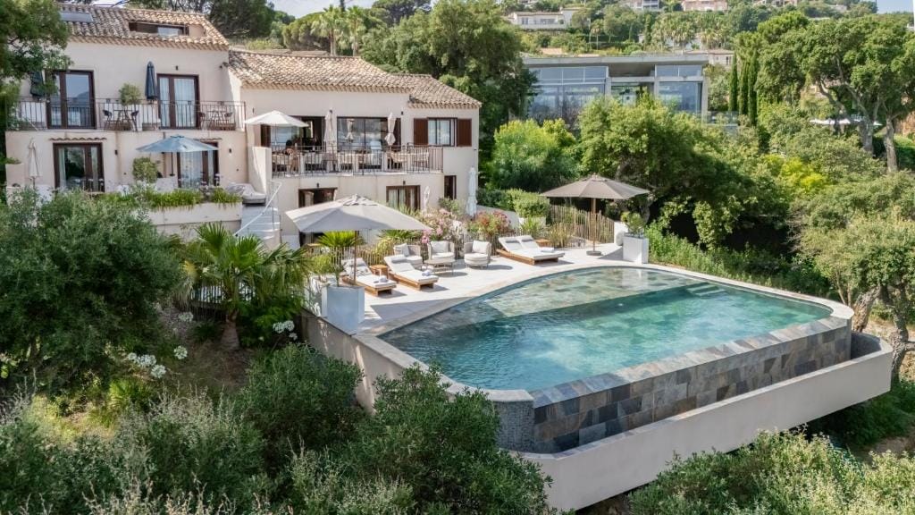 Tinah Saint-Tropez — 1