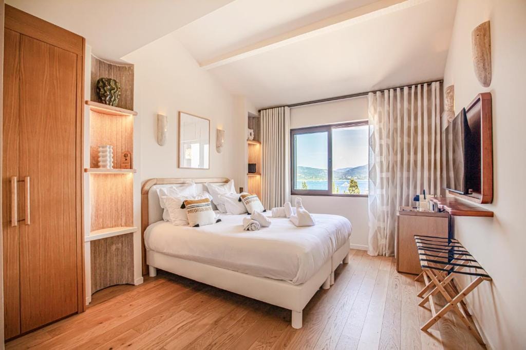Tinah Saint-Tropez — 5
