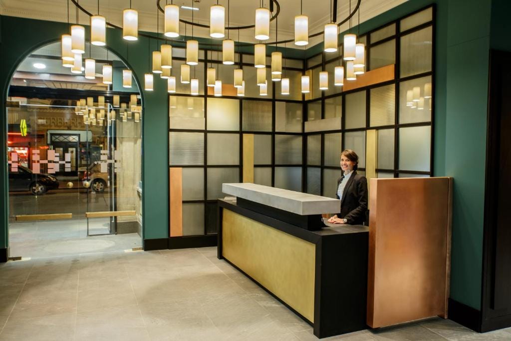 HANNONG Hotel & Wine Bar — 1