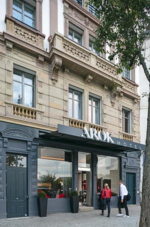 Hotel Arok — 1