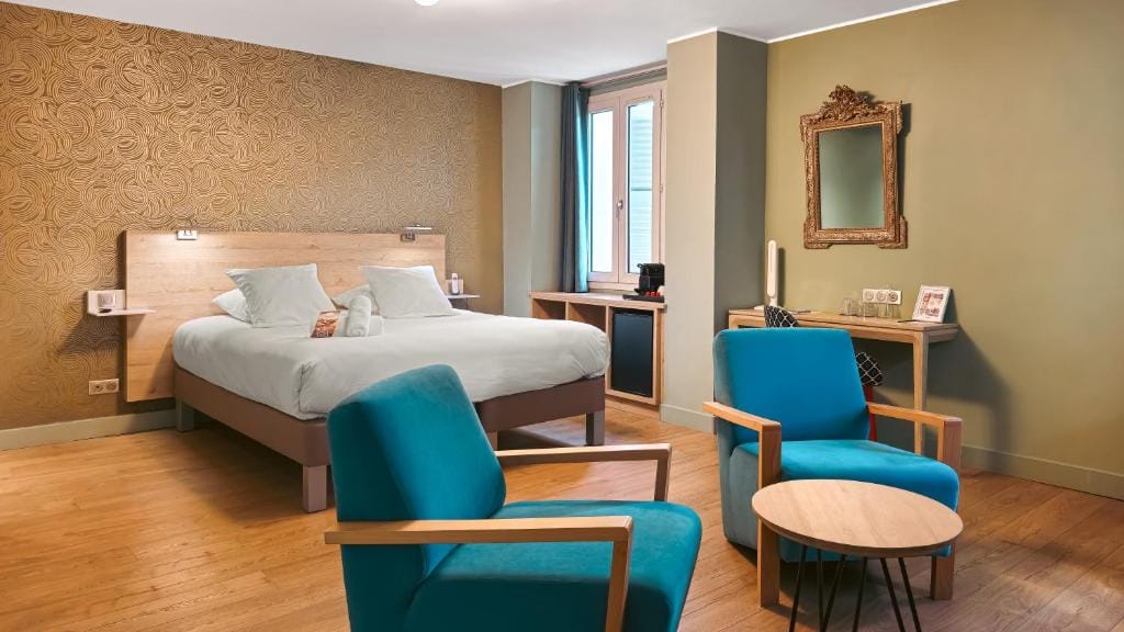Grand Hôtel Dauphiné Toulon, Boutique Hôtel & Suites — 2