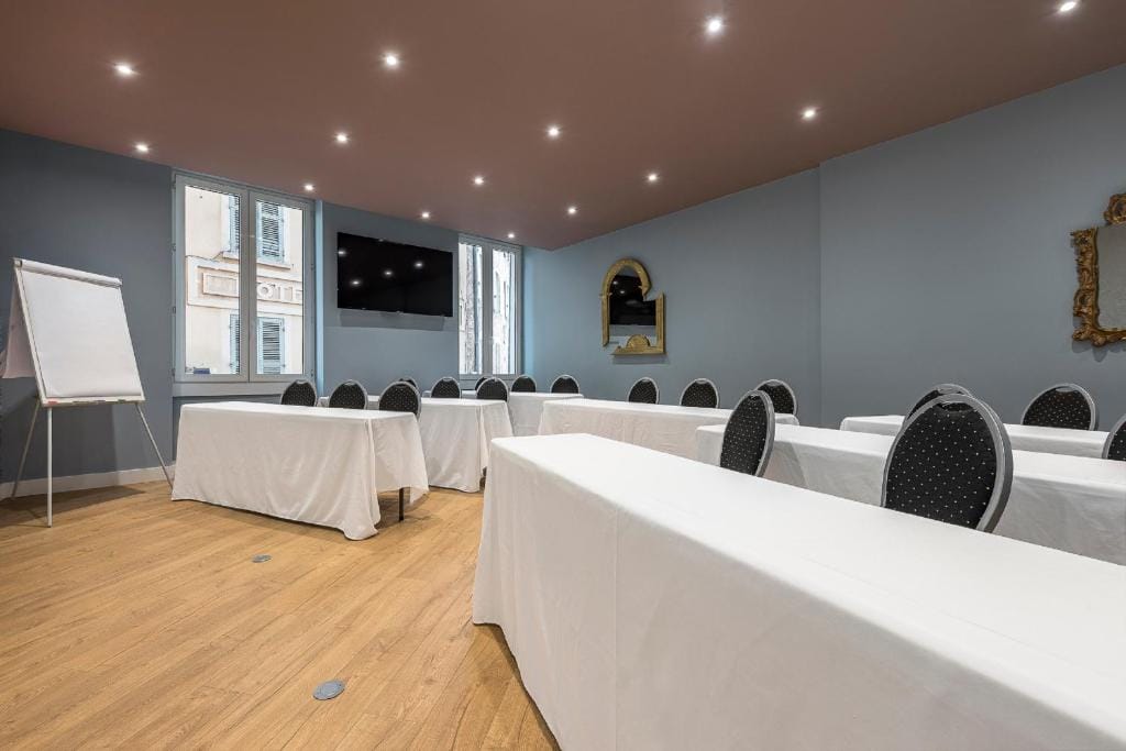 Grand Hôtel Dauphiné Toulon, Boutique Hôtel & Suites — 5
