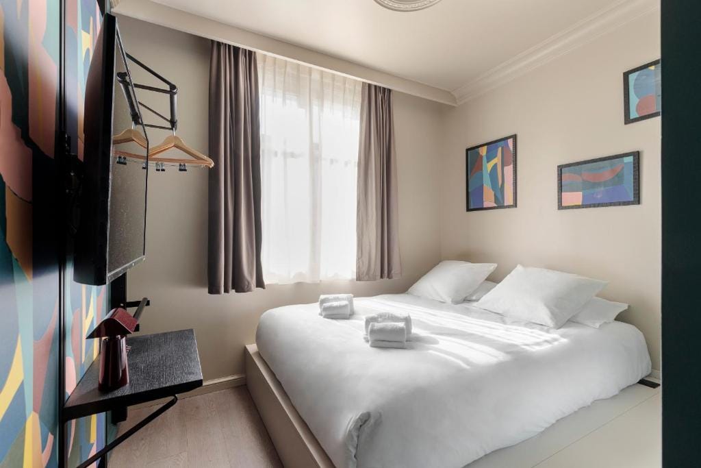 Frenchdoor Tours Corneille — 1
