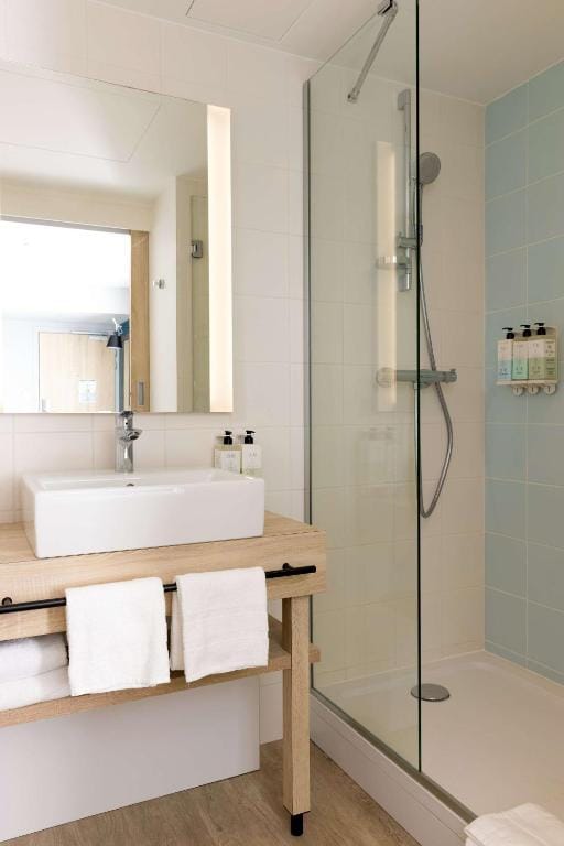 Hampton by Hilton Tours Centre, France — 3