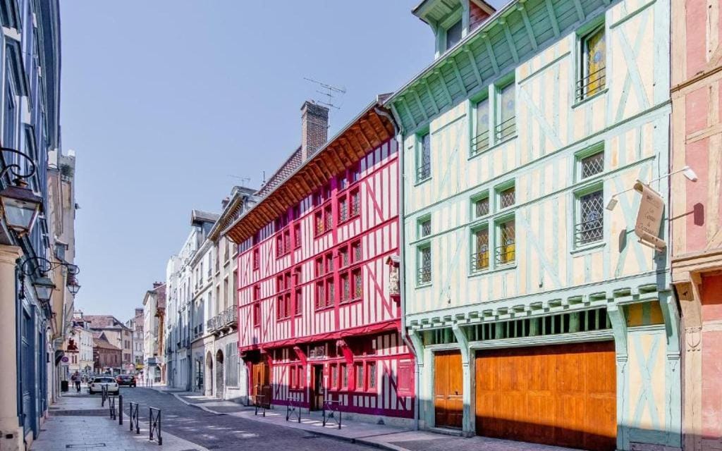 Brit Hotel Comtes De Champagne - Troyes Centre Historique — 1