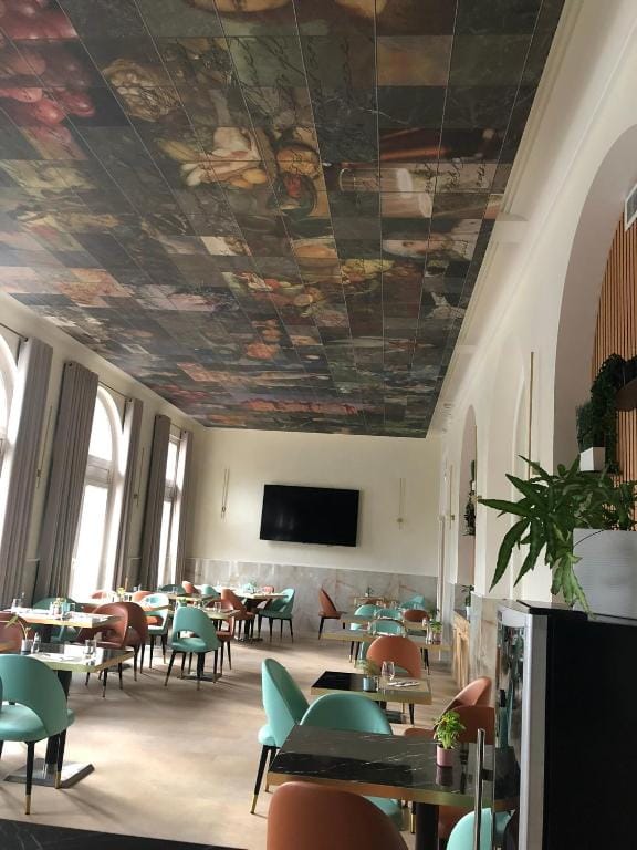 Brit Hotel Privilège Le Royal - Centre Gare — 5