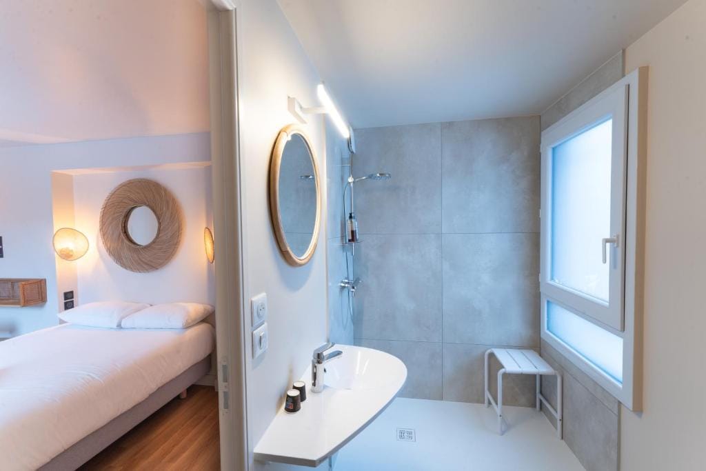 Hotel Bhoma Troyes — 3