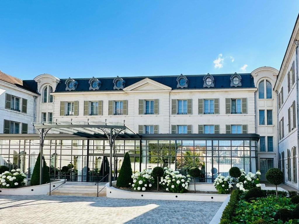La Licorne Hotel & Spa Troyes - MGallery Collection — 1