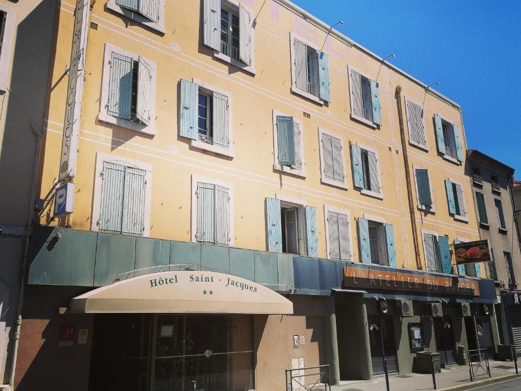 Logis Hôtel Saint Jacques — 5