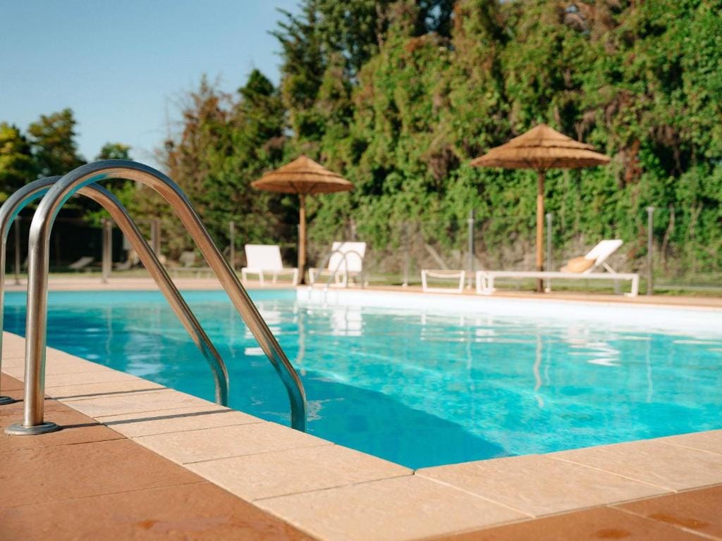 Mercure Valence — 1