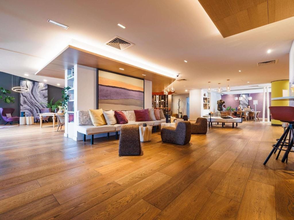 Mercure Valence — 3