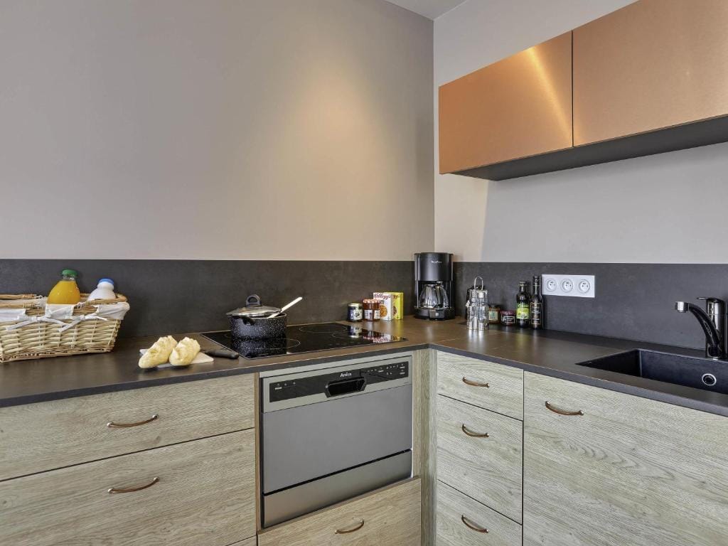 Aparthotel & Spa Adagio Vannes — 5