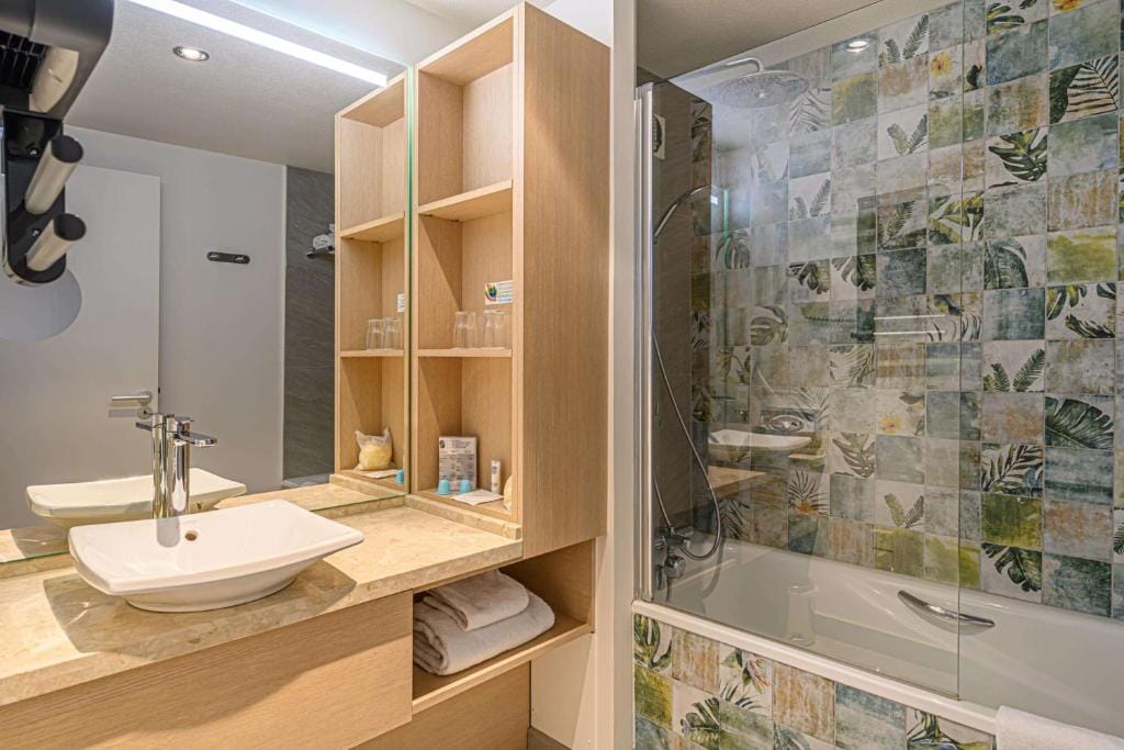 Best Western Plus Hôtel Vannes Centre Ville — 4