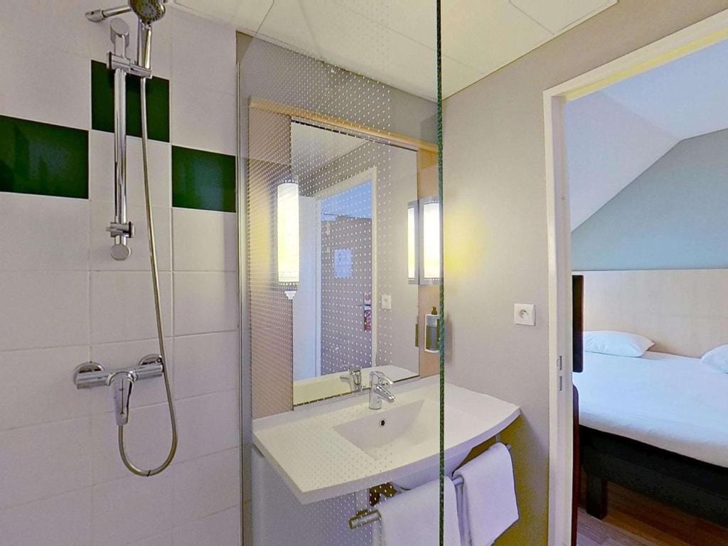 ibis Vannes — 3