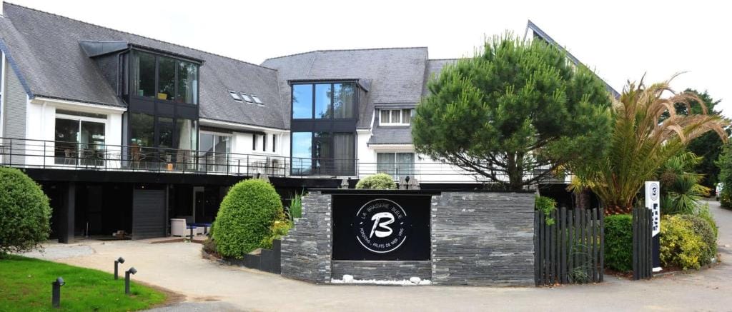 Logis Golfe Hotel — 1