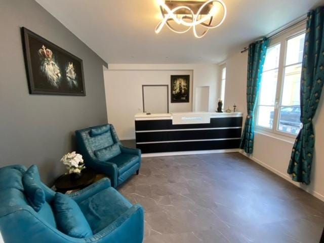 Hôtel Le Home Saint Louis — 1