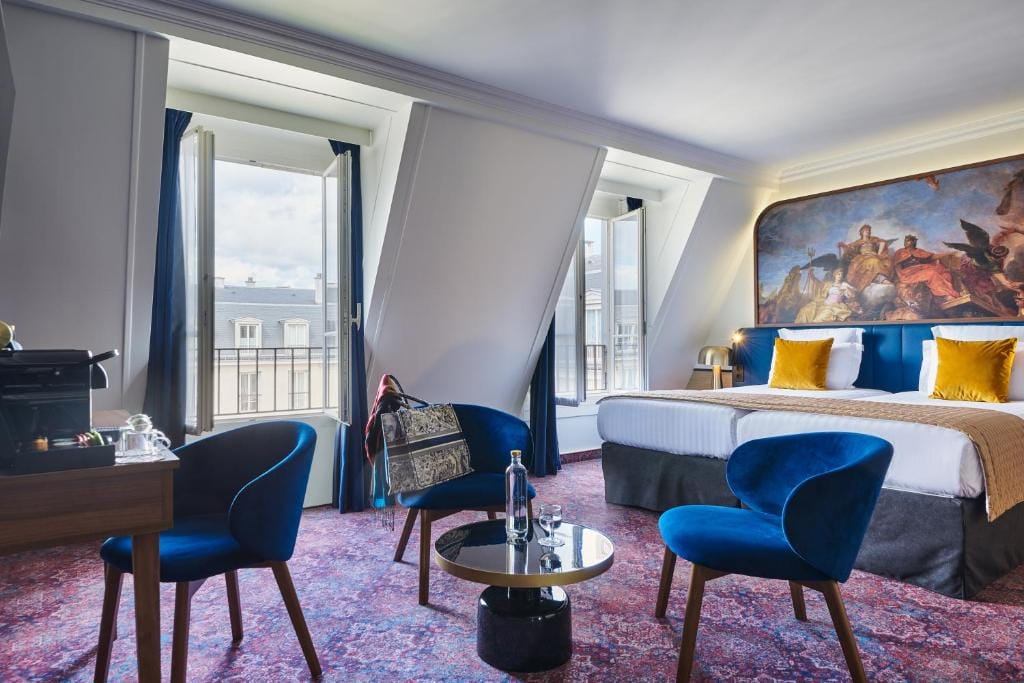 Hôtel Le Versailles — 1