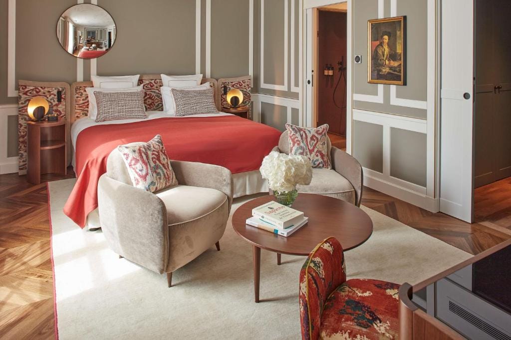 Hôtel Les Lumières - Relais & Châteaux — 3