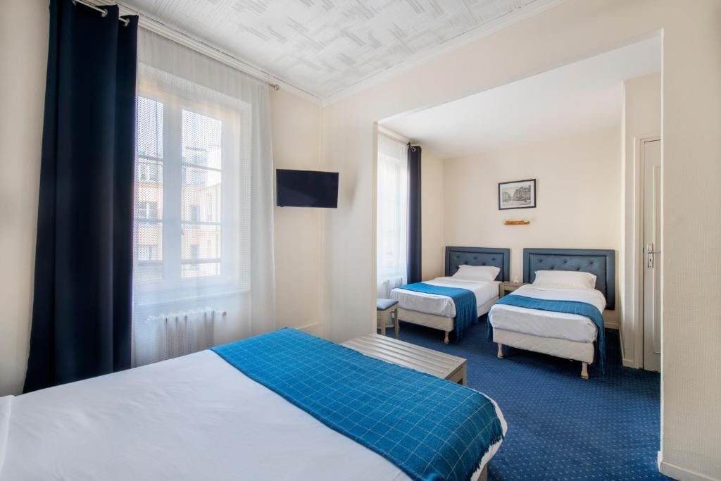 Royal Hotel Versailles — 2